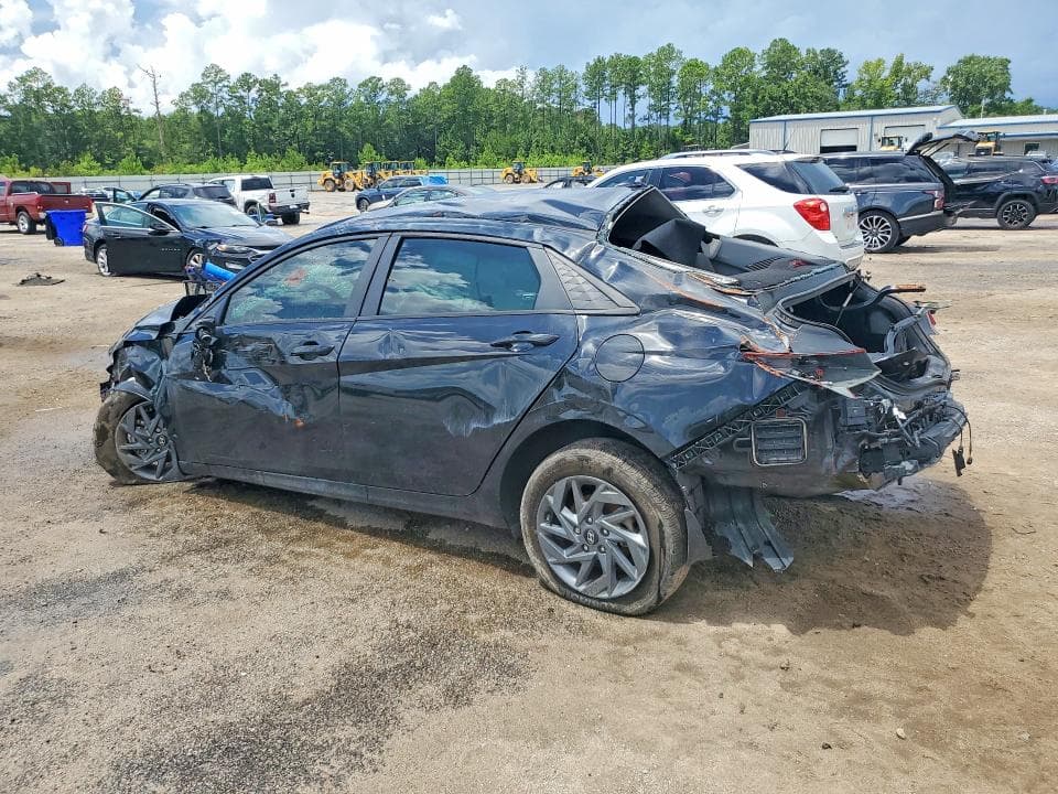 2024 HYUNDAI ELANTRA SEL 2