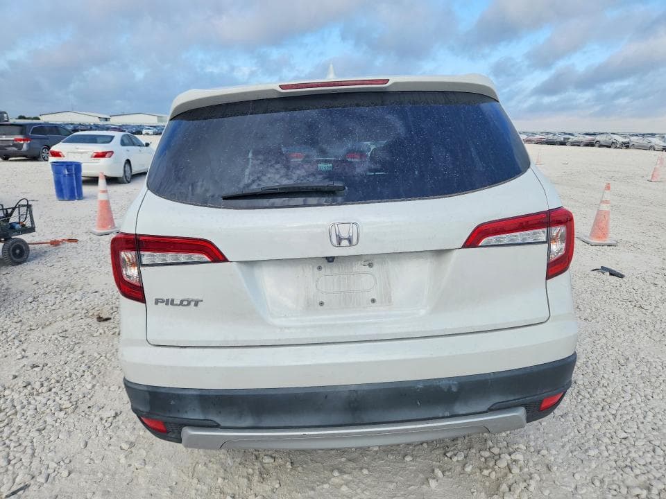 2020 HONDA PILOT EX 6