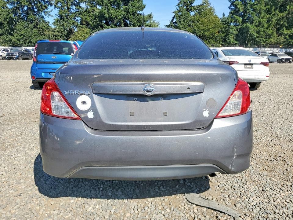 2018 NISSAN VERSA S 6