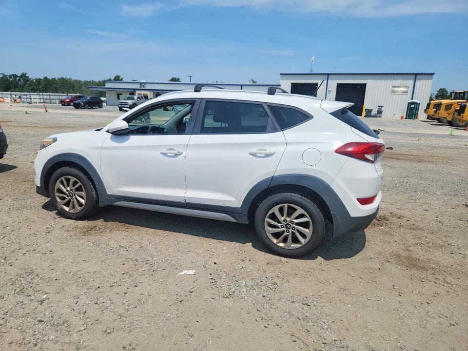 2017 HYUNDAI TUCSON SE 2