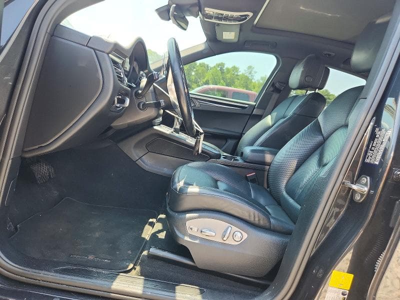 2020 PORSCHE MACAN 7