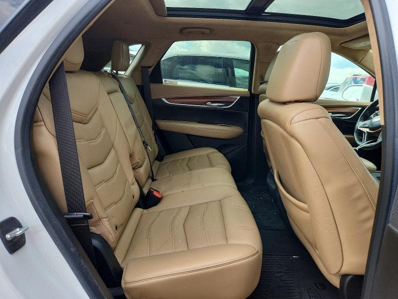2018 CADILLAC XT5 PLATINUM 10