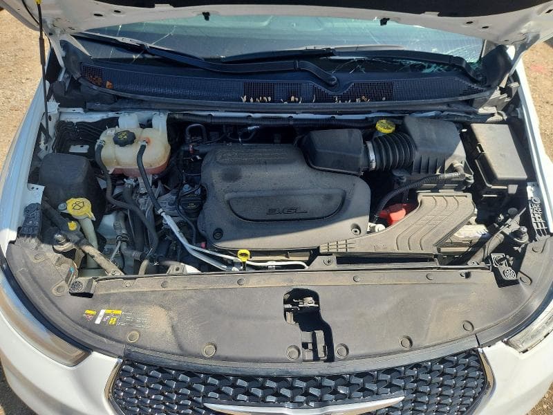 2022 CHRYSLER PACIFICA TOURING L 12
