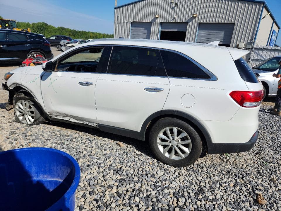 2017 KIA SORENTO LX 2