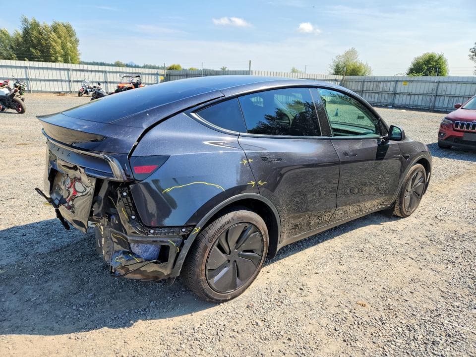 2026 TESLA MODEL Y 3