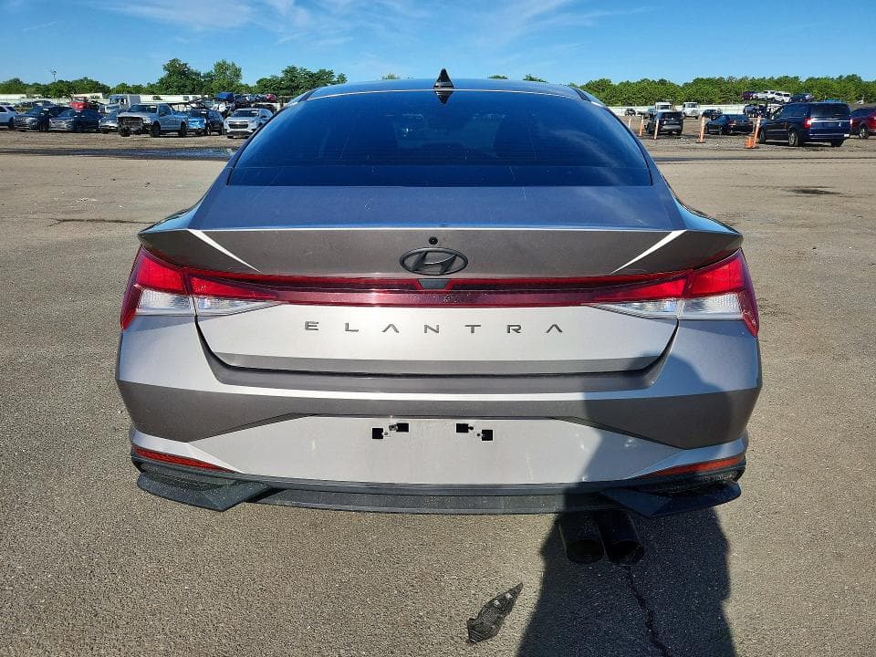 2021 HYUNDAI ELANTRA SE 6