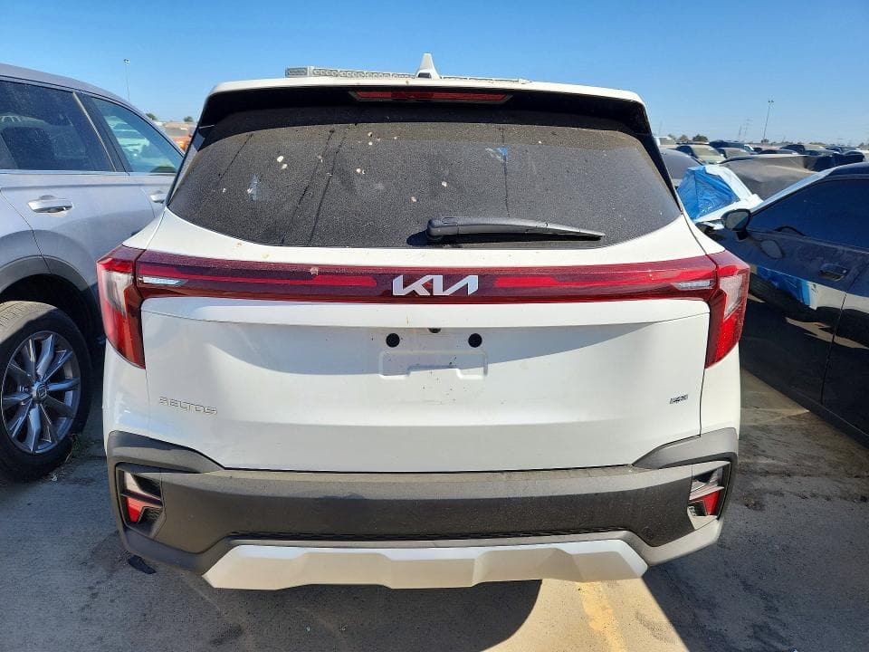 2026 KIA SELTOS LX 6