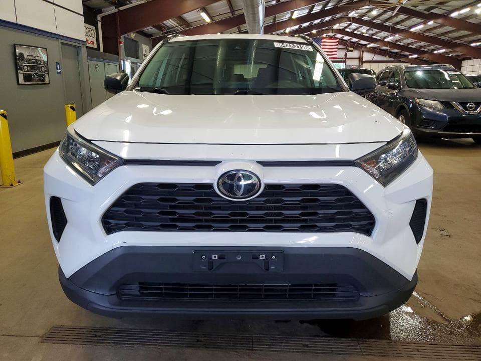 2021 TOYOTA RAV4 LE 5