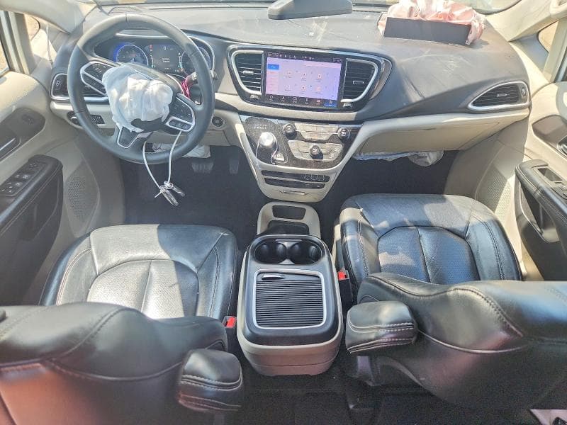 2022 CHRYSLER PACIFICA TOURING L 8