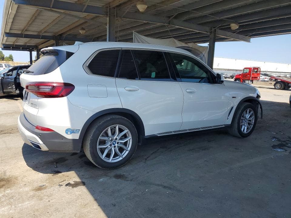 2022 BMW X5 XDRIVE45E 3