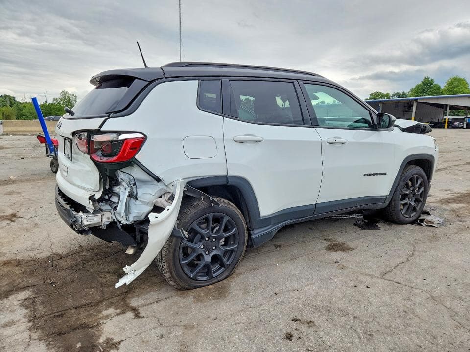 2024 JEEP COMPASS LATITUDE 3
