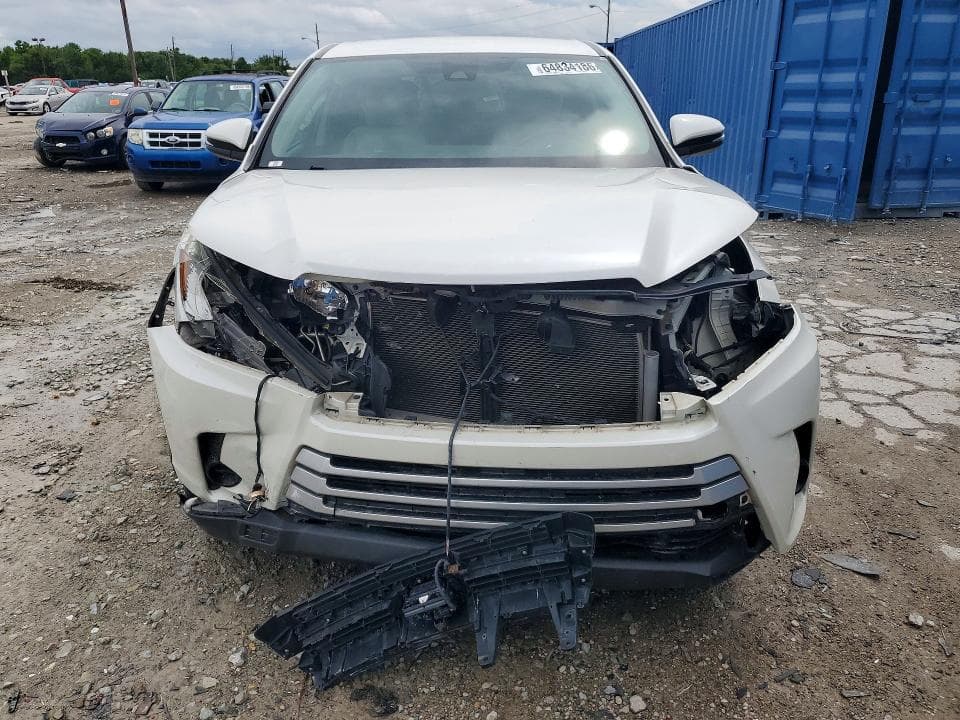 2019 TOYOTA HIGHLANDER LE 5