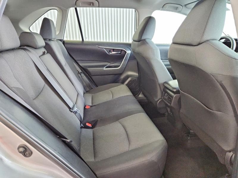 2024 TOYOTA RAV4 XLE 11