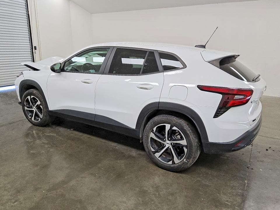 2024 CHEVROLET TRAX 1RS 2