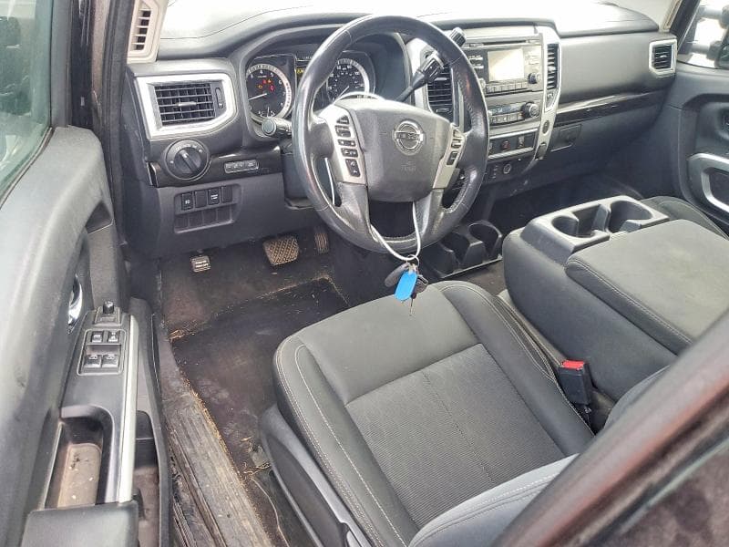 2017 NISSAN TITAN SV 8
