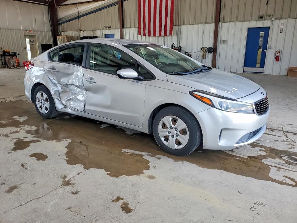 2017 KIA FORTE LX 4