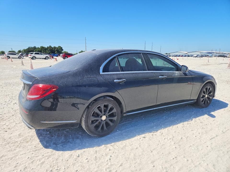 2017 MERCEDES-BENZ E 300 3