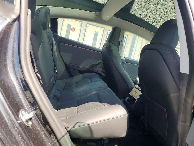 2026 TESLA MODEL 3 10