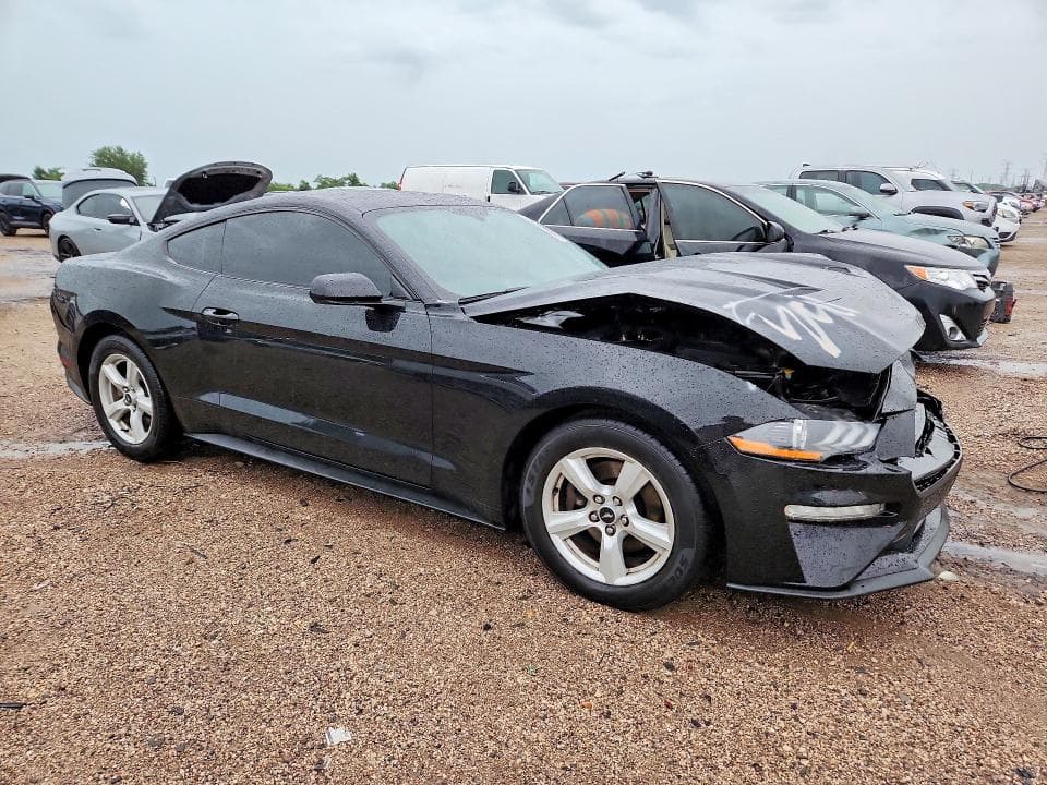 2018 FORD MUSTANG 4