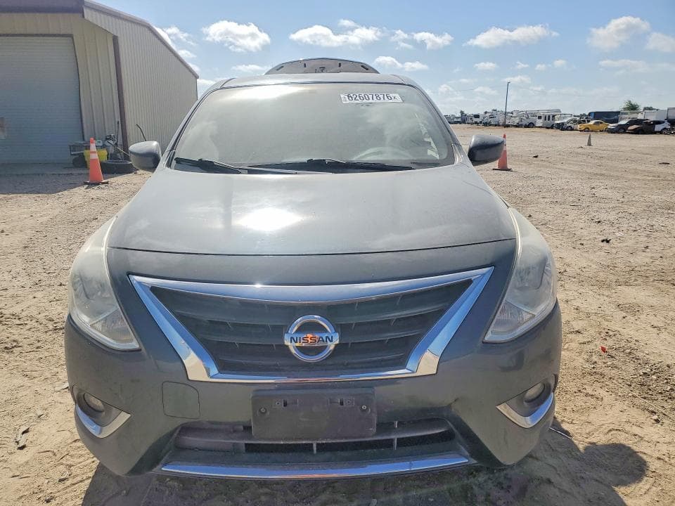 2017 NISSAN VERSA 1.6 S 5