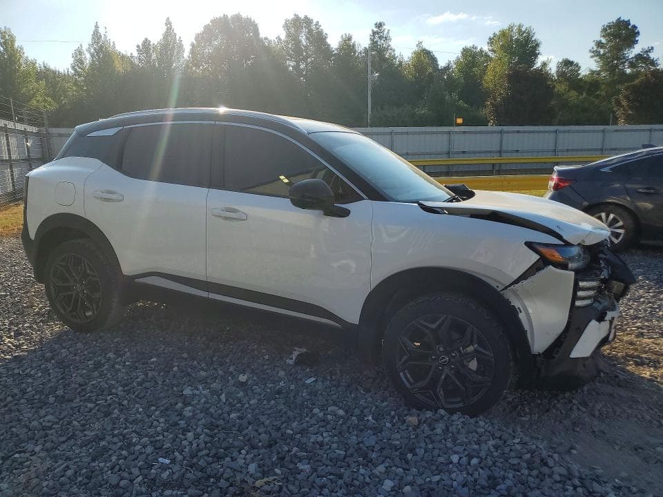 2026 NISSAN KICKS 4