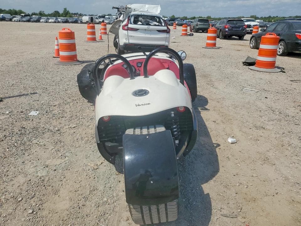 2023 VANDERHALL VENICE 6