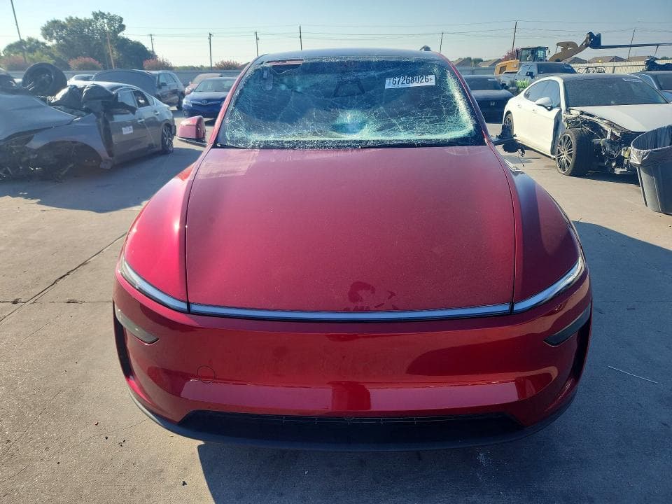 2026 TESLA MODEL Y 5
