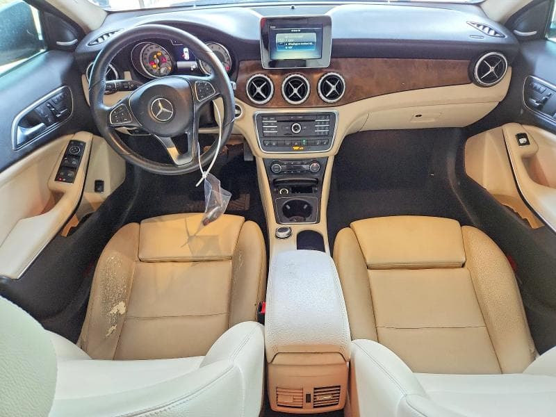 2017 MERCEDES-BENZ GLA 250 4MATIC 8