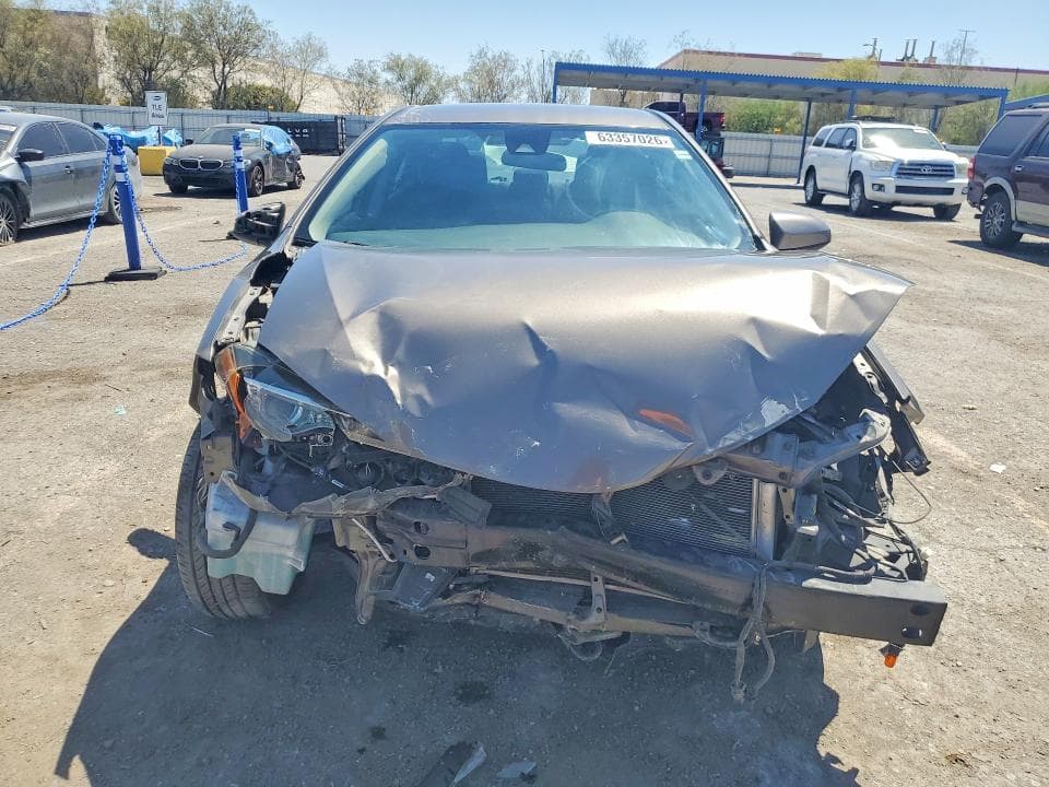 2018 TOYOTA COROLLA LE 5