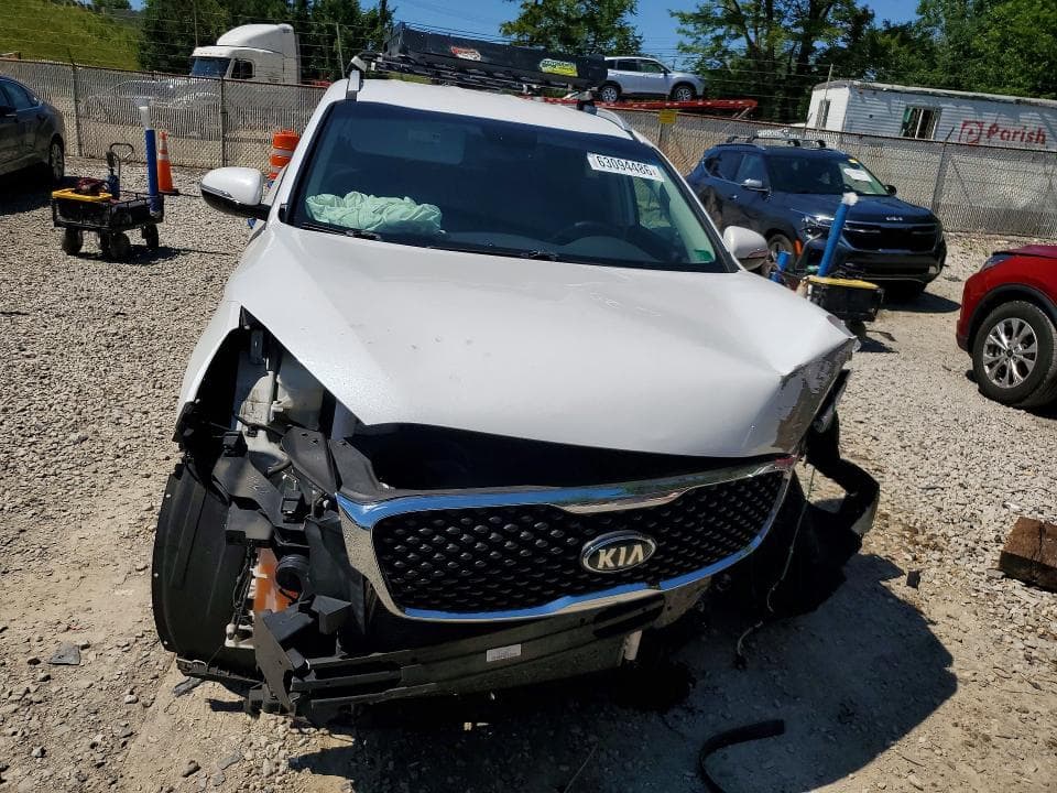 2017 KIA SORENTO LX V6 5