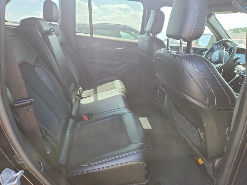 2024 JEEP GRAND CHEROKEE LAREDO 10