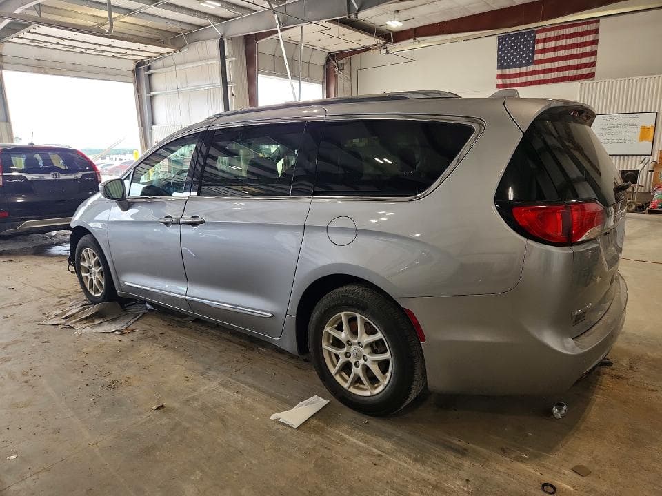 2020 CHRYSLER PACIFICA TOURING L 2