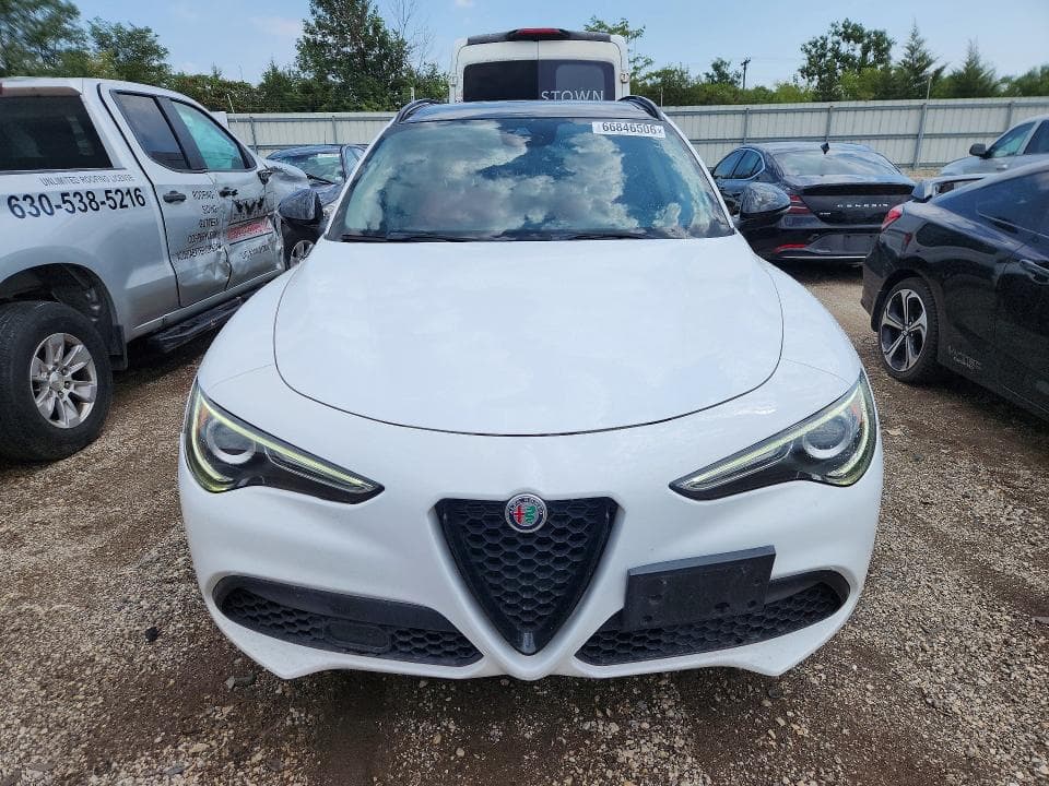 2020 ALFA ROMEO STELVIO 5