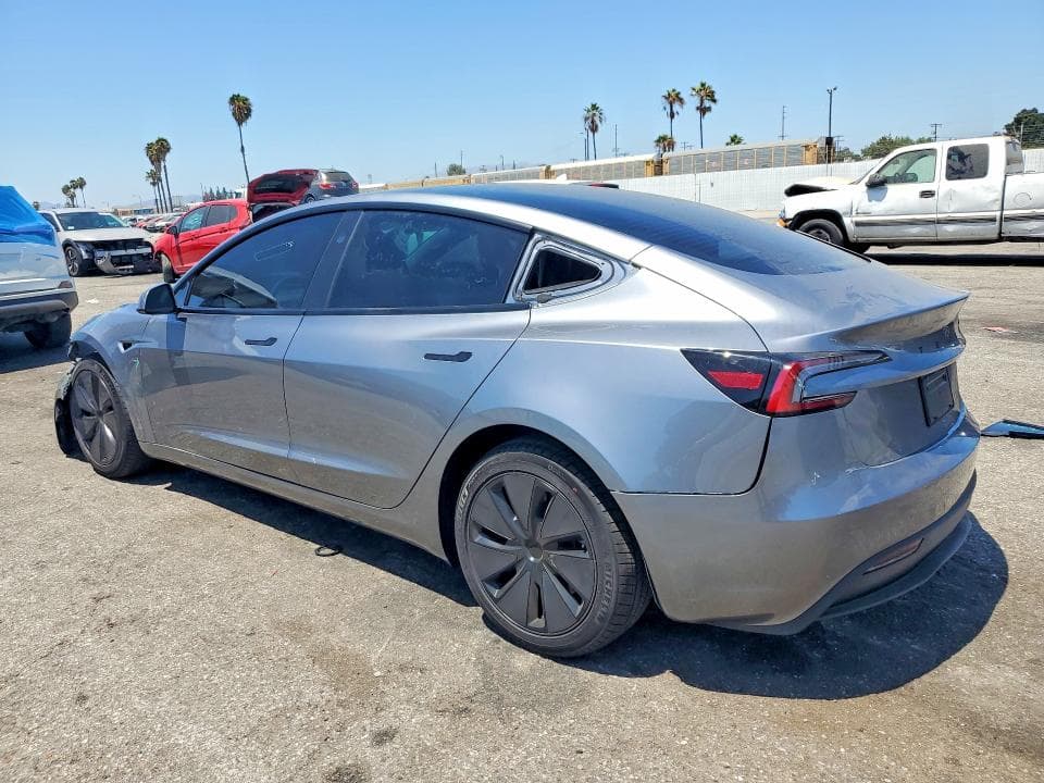 2026 TESLA MODEL 3 2