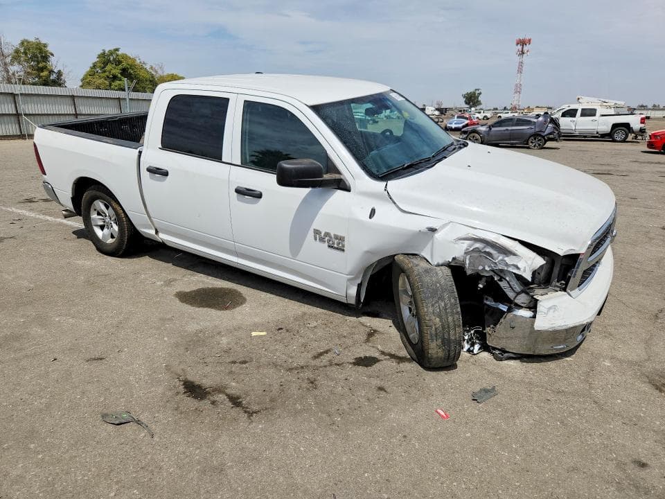 2022 RAM 1500 CLASSIC SLT 4