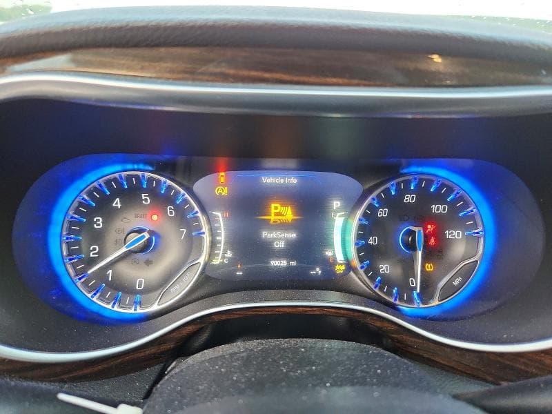 2022 CHRYSLER PACIFICA LIMITED 9