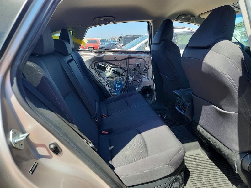 2021 TOYOTA VENZA LE 11