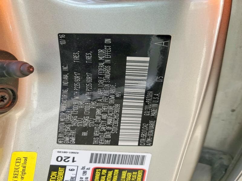 2017 TOYOTA SIENNA XLE 8-PASSENGER 14