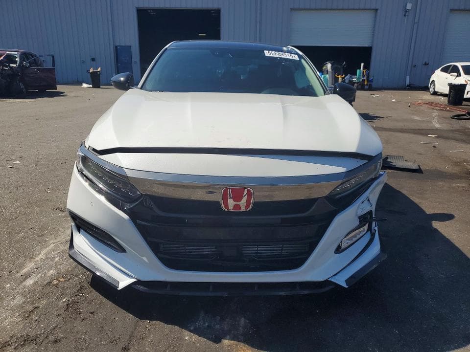 2018 HONDA ACCORD TOURING 5