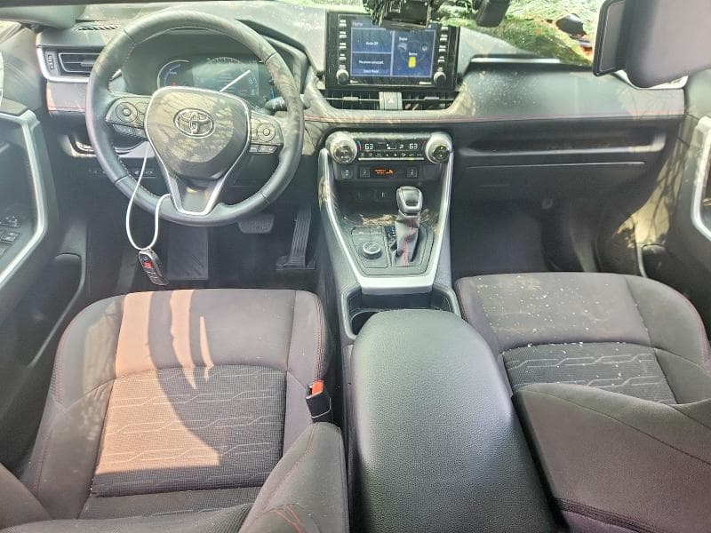 2021 TOYOTA RAV4 PRIME SE 8