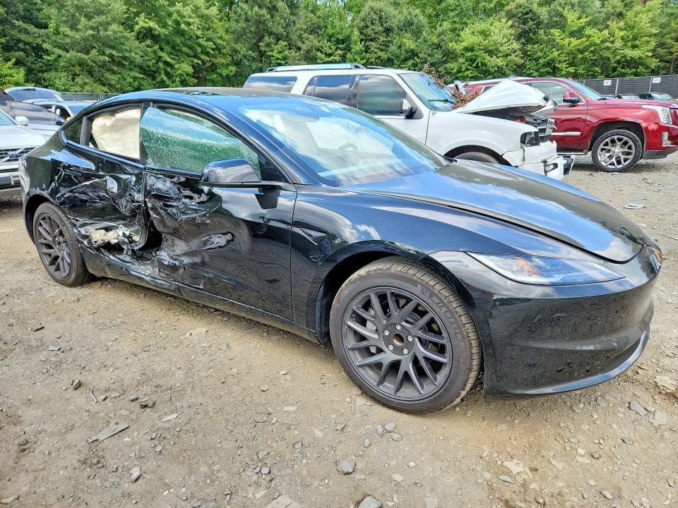 2026 TESLA MODEL 3 4