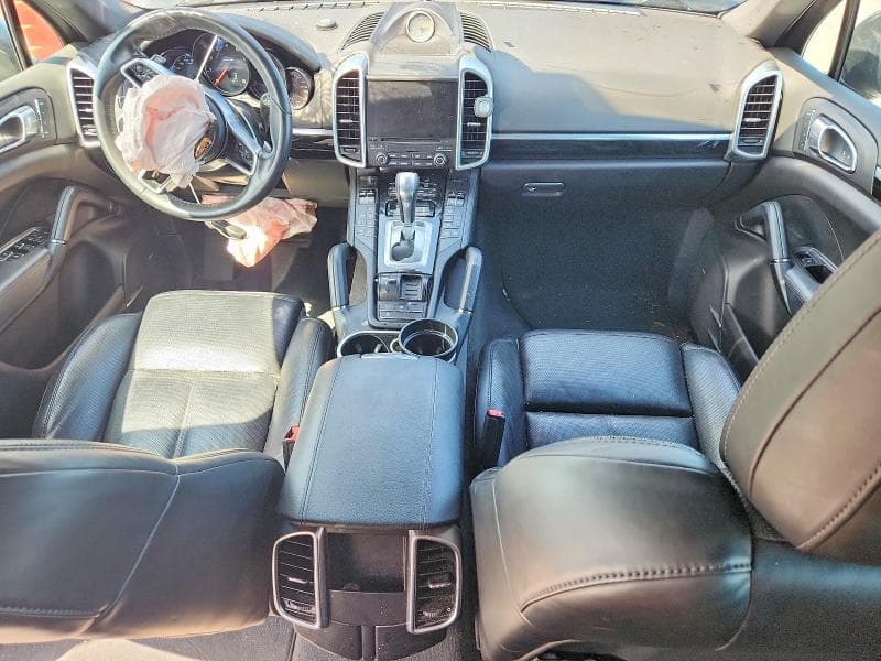 2018 PORSCHE CAYENNE 8