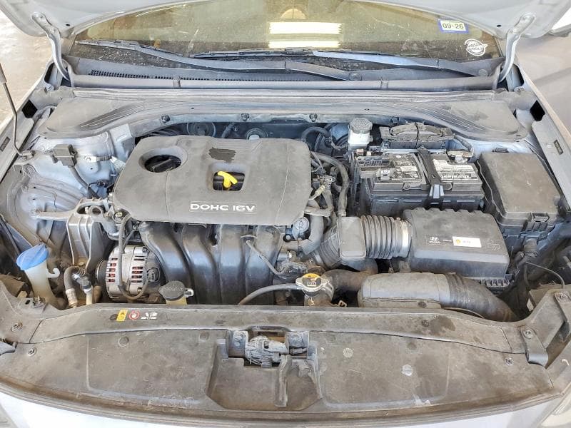 2017 HYUNDAI ELANTRA SE 11