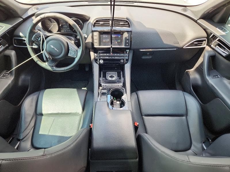 2017 JAGUAR F-PACE PREMIUM 8