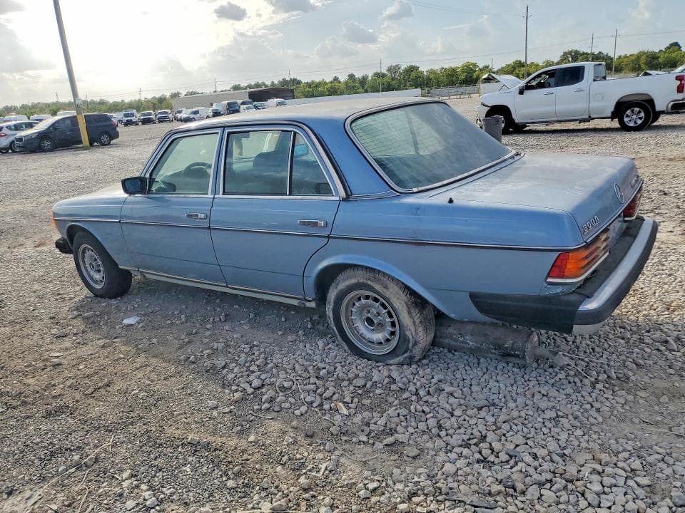 1985 MERCEDES-BENZ 300 DT 2