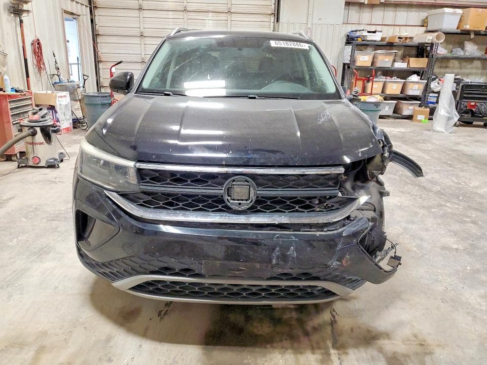 2022 VOLKSWAGEN TAOS SE 5