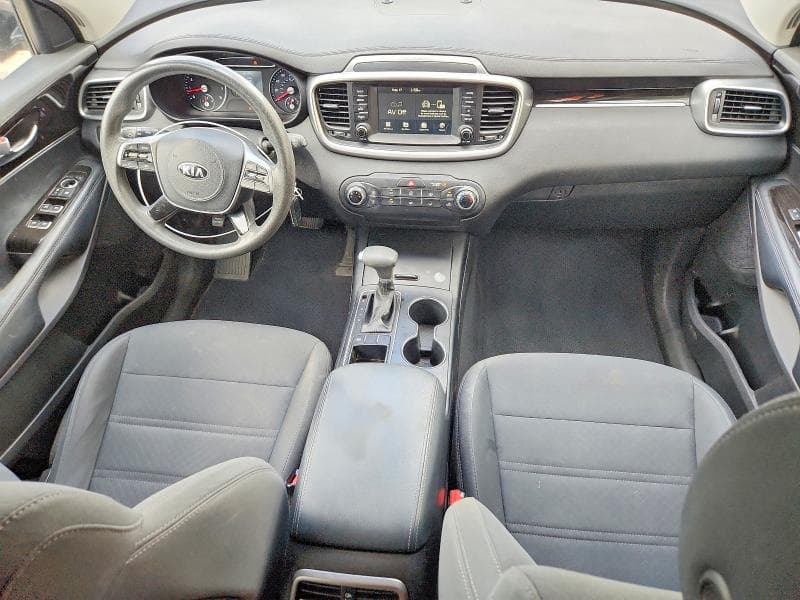 2019 KIA SORENTO LX 8