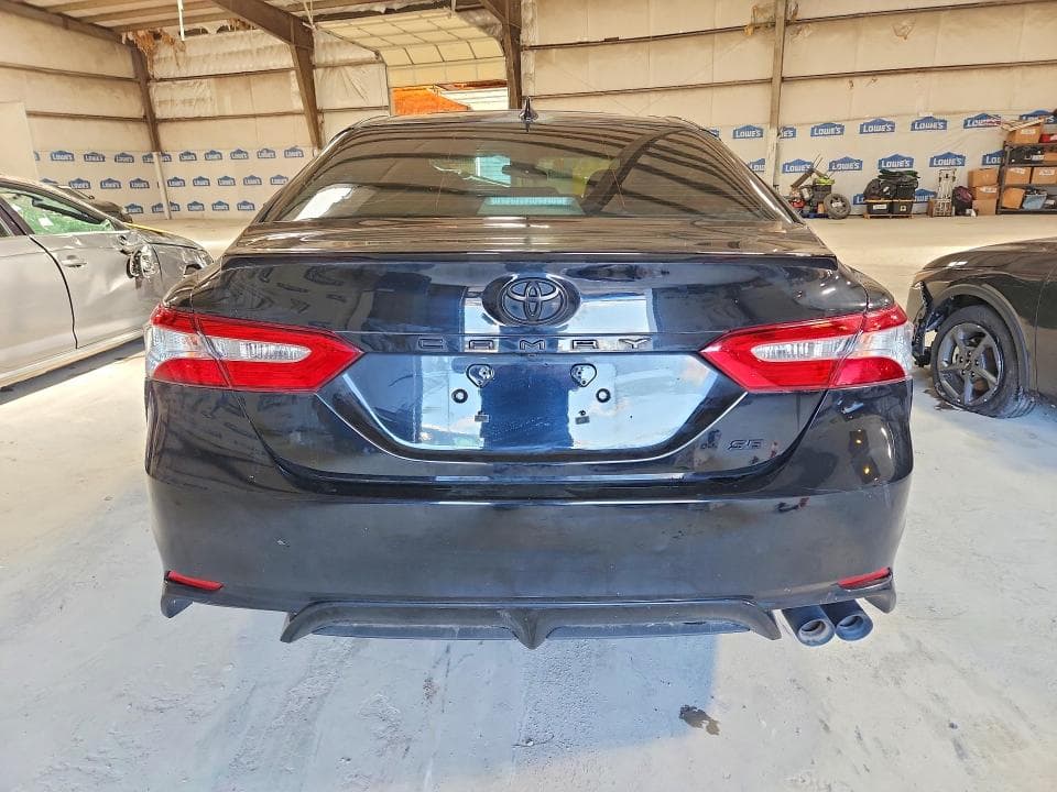 2020 TOYOTA CAMRY SE 6