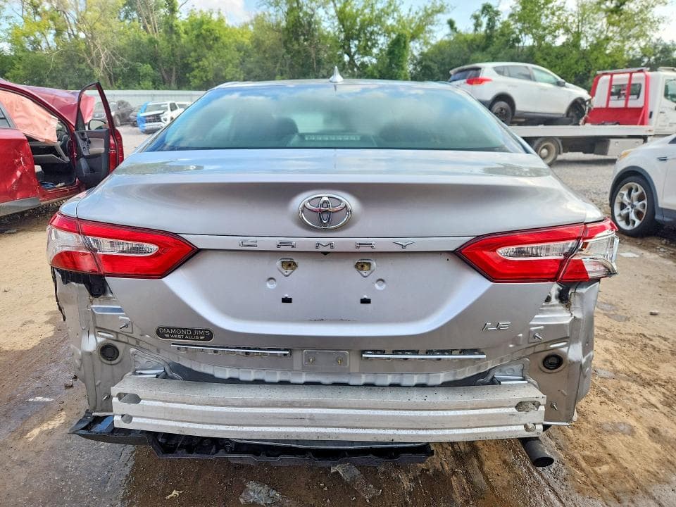 2019 TOYOTA CAMRY LE 6