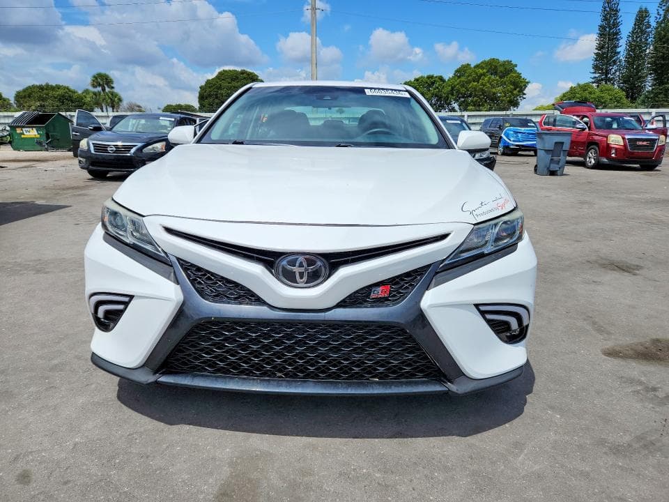 2018 TOYOTA CAMRY L 5